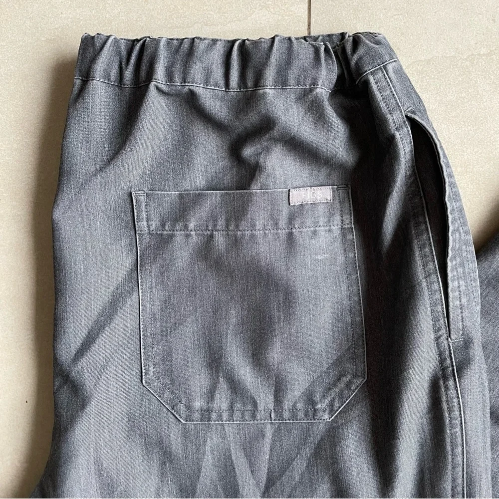 Figs Men’s Gray Technical Collection Scrubs Pants With Green Drawstring Size M